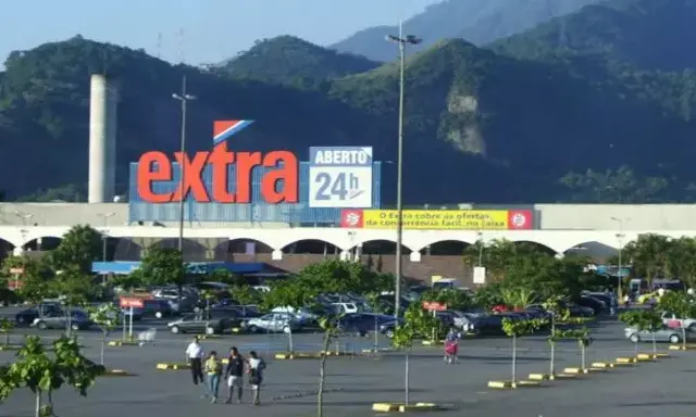 Planta baixa do apartamento de 3 quartos no Extra Barra